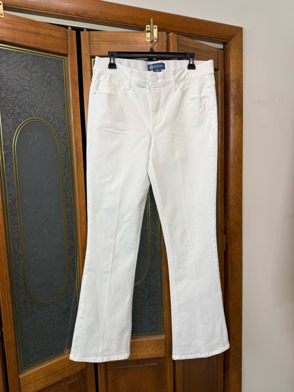 Democracy White Stretch Denim Jeans, Like New